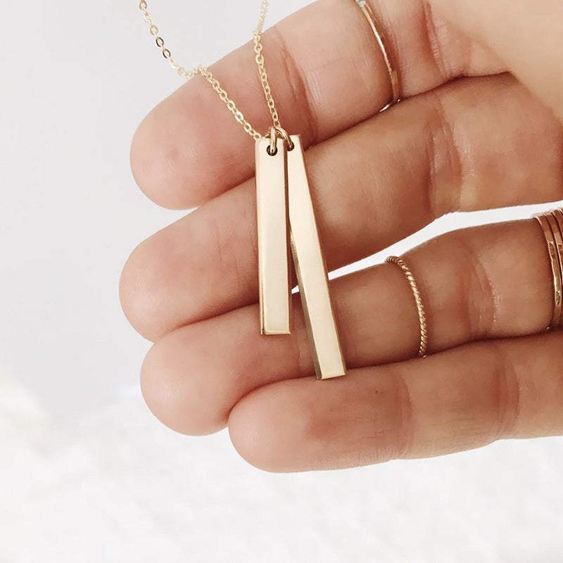Minimalist Accessory Geometric Rectangular Pendant On A Fine Polished Clavicle Chain Necklace